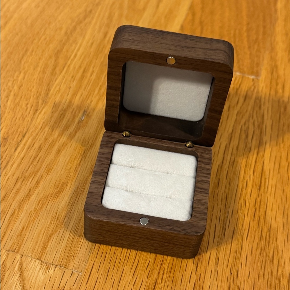 Elegant Wooden Double Ring Box